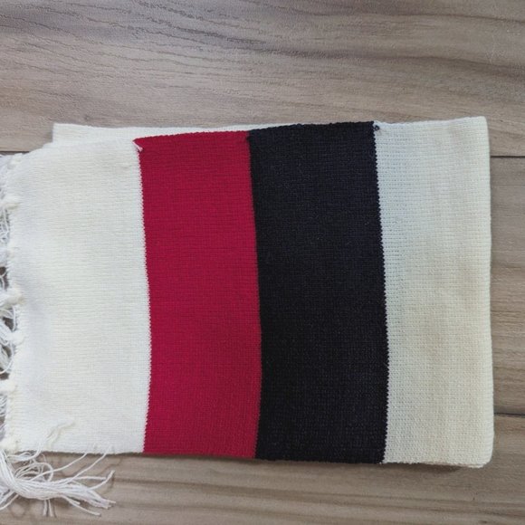 Kids Knit Scarf 3 Assorted Striped Scarves 100% Acrylic W/ Tassels Neck … - Picture 6 of 9